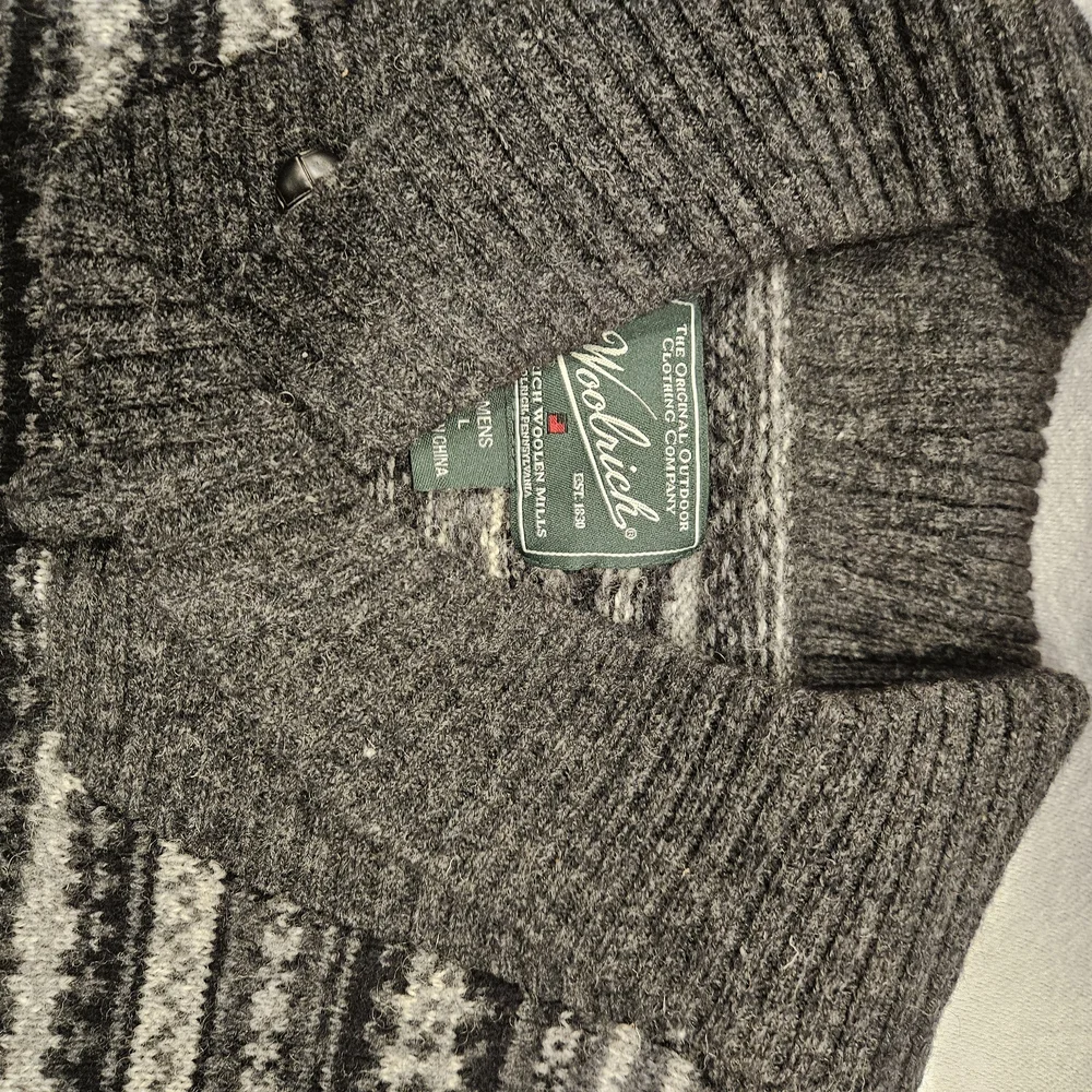 Woolrich Men's Charcoal Striped V-Neck Sweater